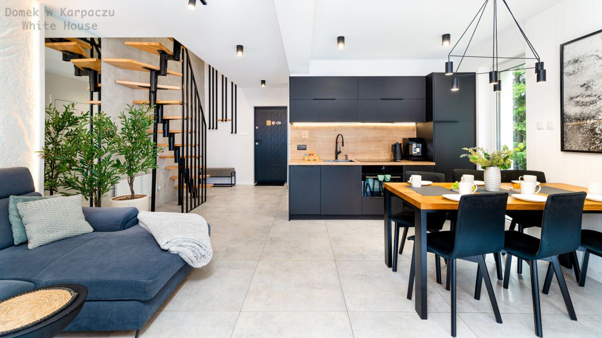 Wohnzimmer im Ferienhaus White House in Karpacz