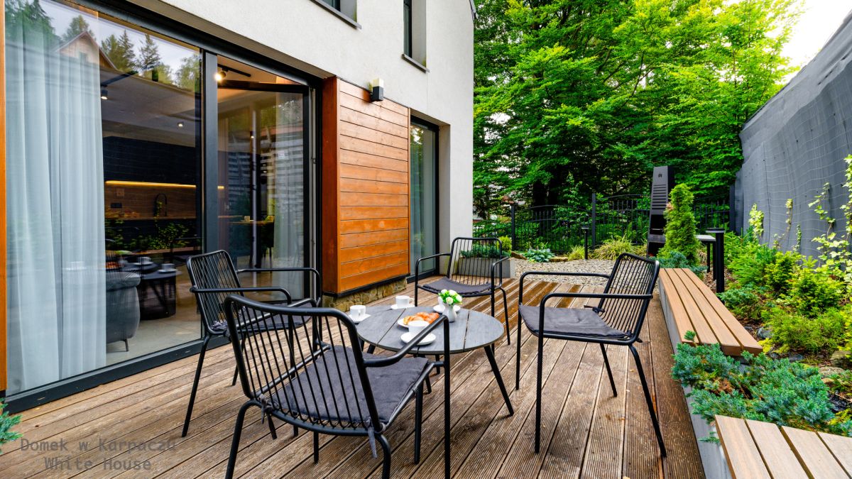Terrasse am Ferienhaus White House